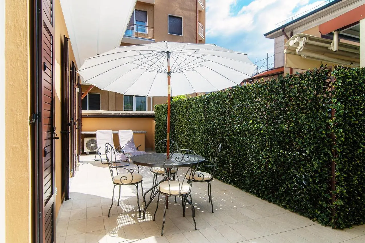 Апартаменты Diaz 67 Life'S Loft - The House Of Travelers Комо