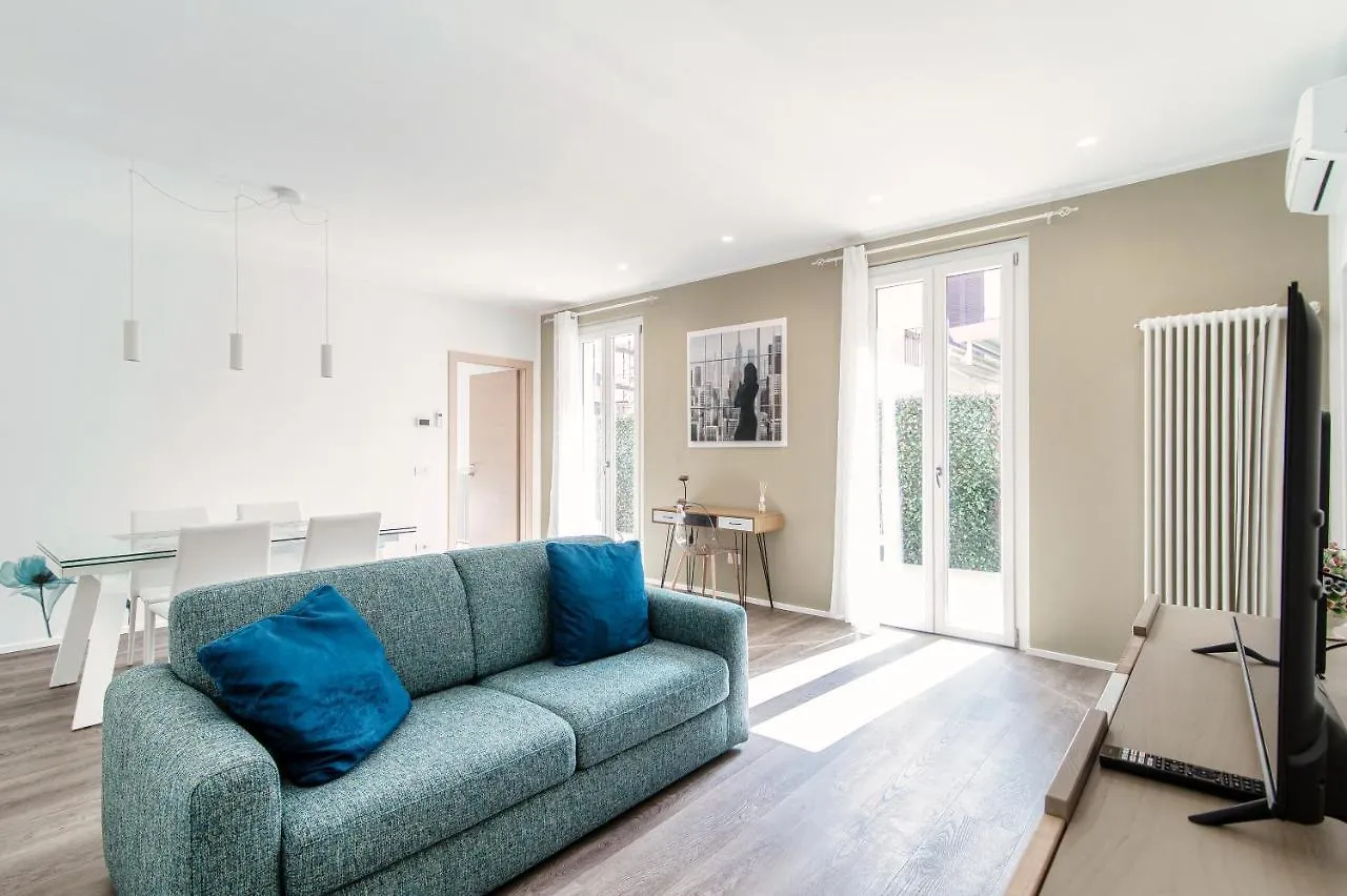 Апартаменты Diaz 67 Life'S Loft - The House Of Travelers Комо